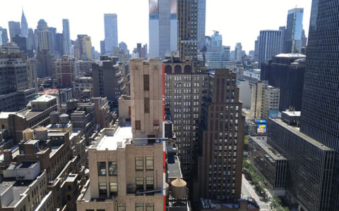 2017 New Yorker Hotel Tesla Room 3327 Bathroom View