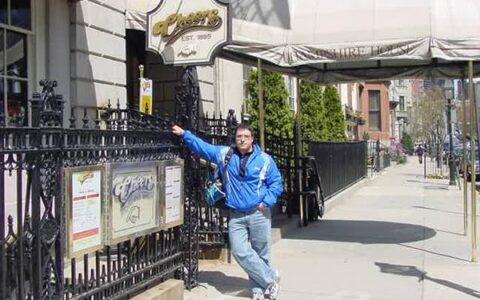 2000 Boston MA Cheers TV Show. Я до сих пор пользуюсь этим рюкзаком.