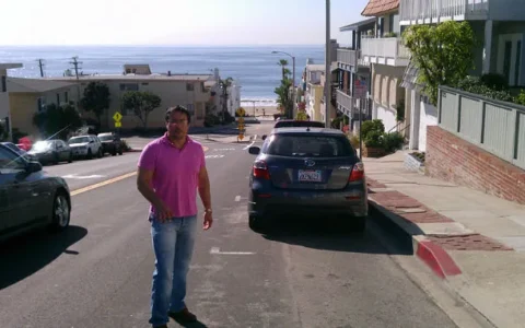 2011 Manhattan Beach California