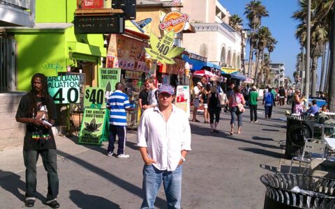 2010 Ocean Front Walk Santa Monica CA
